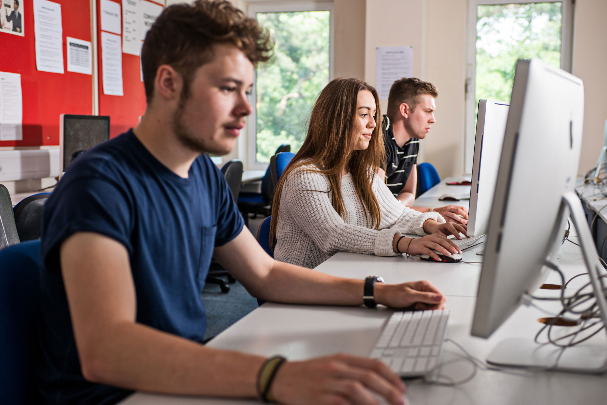 левел ап курсы спб. современный студент. Level courses. Level up курсы ижевск. Level courses.