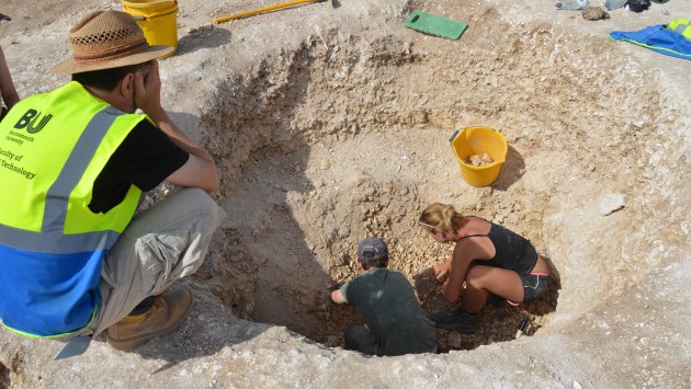 Digging in Duropolis 