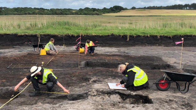 PLACE 2019 students excavating
