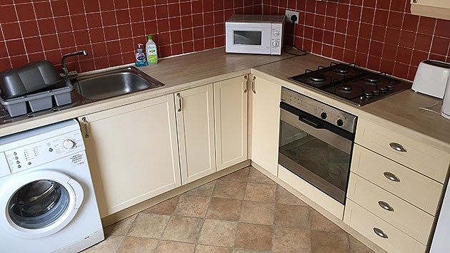 South View Place kitchen
