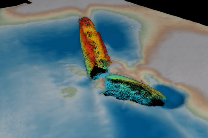 A scan of the sea bed, showing two large structures close together, identified as the wreck of SS Mesaba