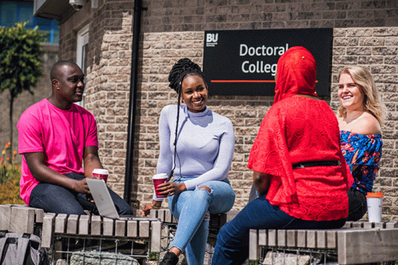 Postgraduate students outside the Doctoral College