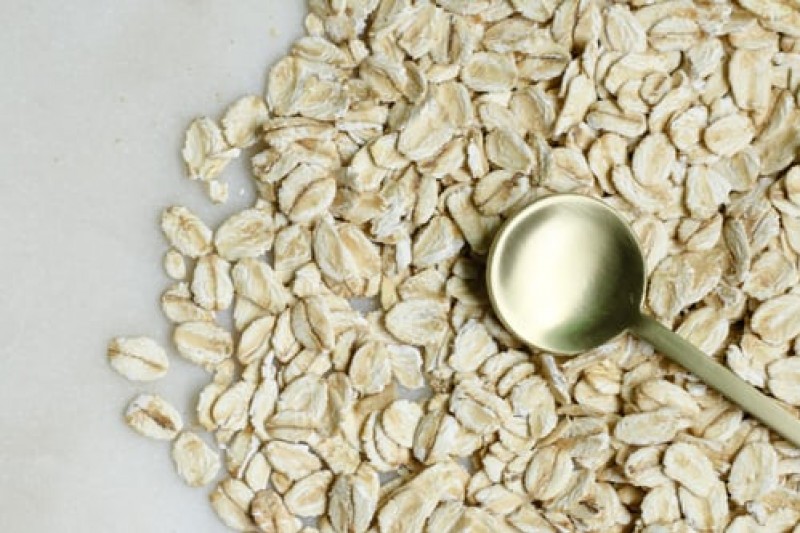 Oats and their health benefits. Plus a delicious Peanut Butter Granola recipe!