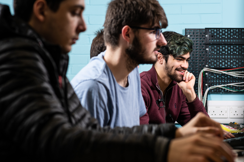 students in cyber security lab