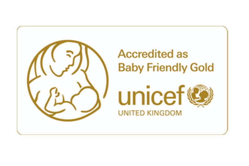 Logo for the UNICEF baby friendly gold initiative 