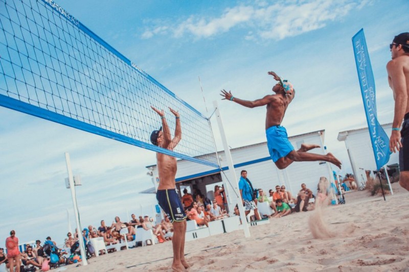 A game of beach volleyball featuring BU scholar and graduate, Issa Batrane. Together with his partner, Sam Allen, the pair are two-times BUCS beach volleyball champions.   