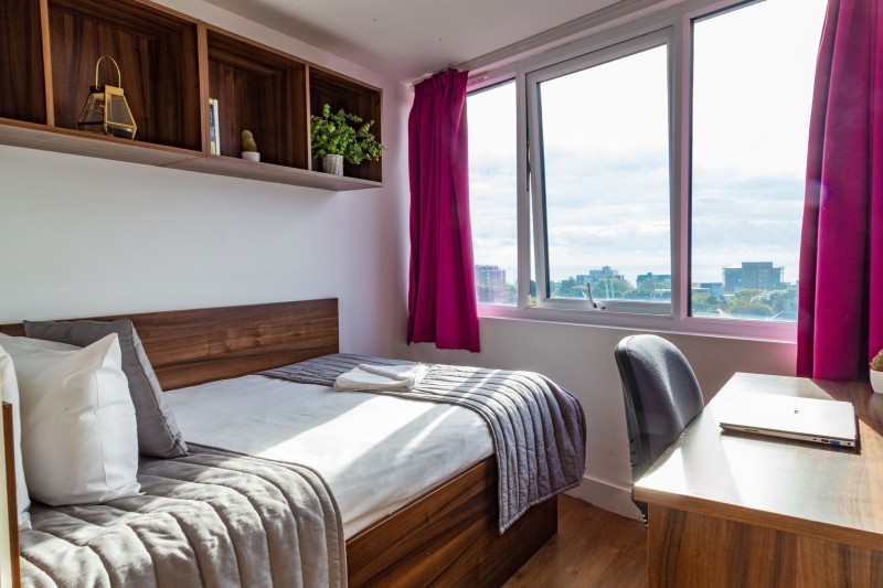 An image of a standard sea view ensuite room in Lulworth Accommodation - one of Bournemouth University's student accommodation partners