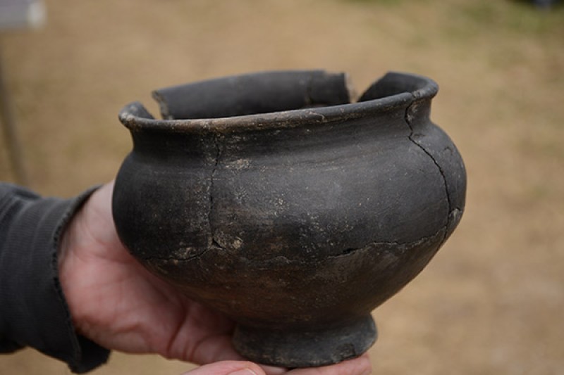 Iron age pot
