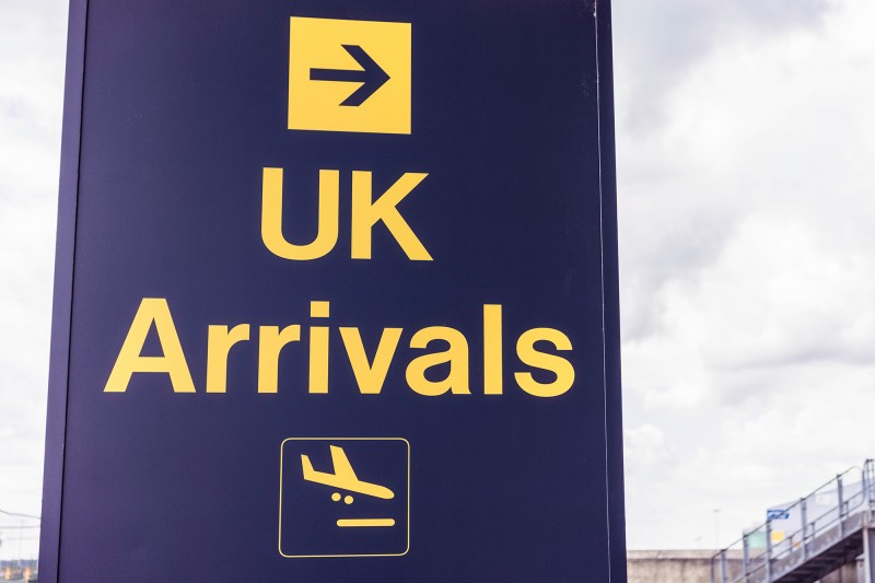 UK Arrivals sign