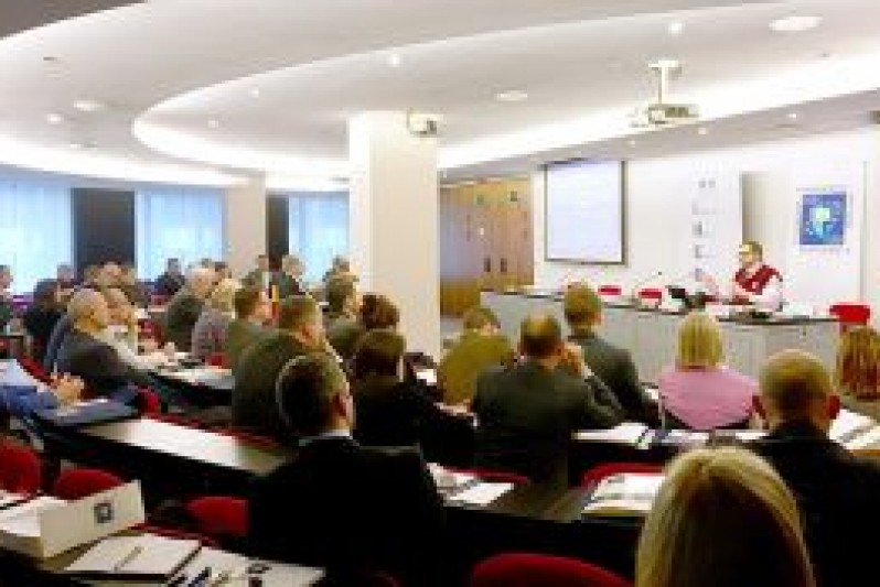 Professor Sascha Dov Bachmann during his presentation of Hybrid Warfare and Cyber – enhanced Lawfare Professor Sascha Dov Bachmann during his presentation of Hybrid Warfare and Cyber – enhanced Lawfare