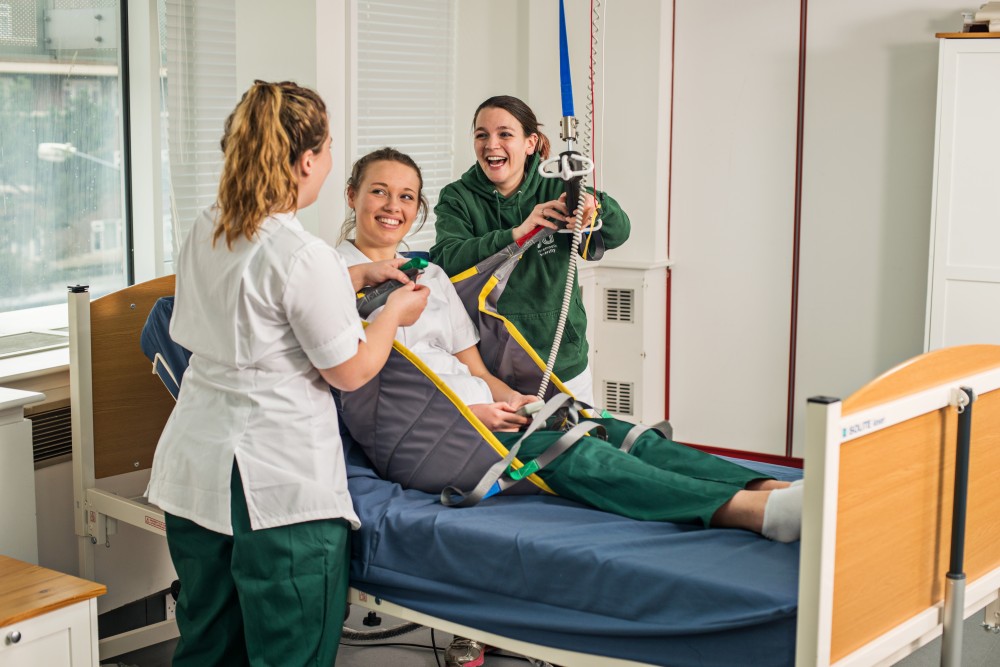 геморрагические диатезы презентация. лечебная гимнастика лфк. мануальная терапия. фибринолитическая терапия при остром инфаркте миокарда проводится. лечебная физкультура (лфк).